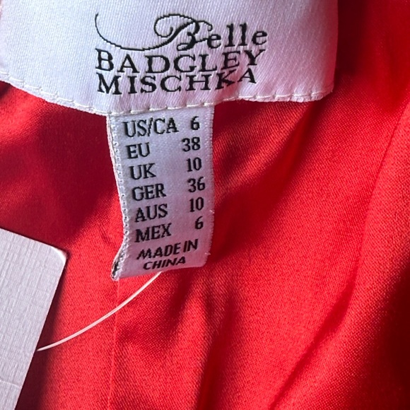 NWT Badgley Mischka Red Lace Off Shoulder Evening Dress Sz 6 - Picture 4 of 8